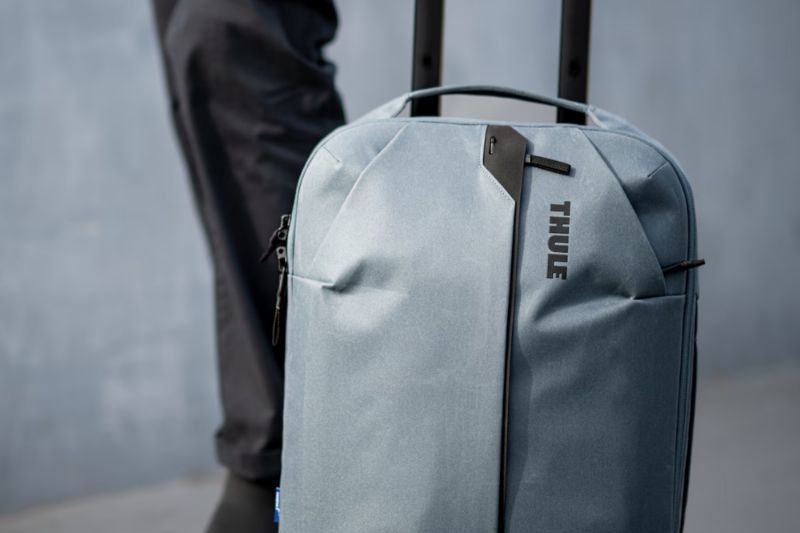 Thule Aion Carry On Spinner - Dark Slate