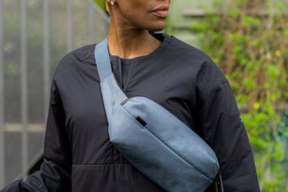 Thule Aion Sling Bag - Dark Slate