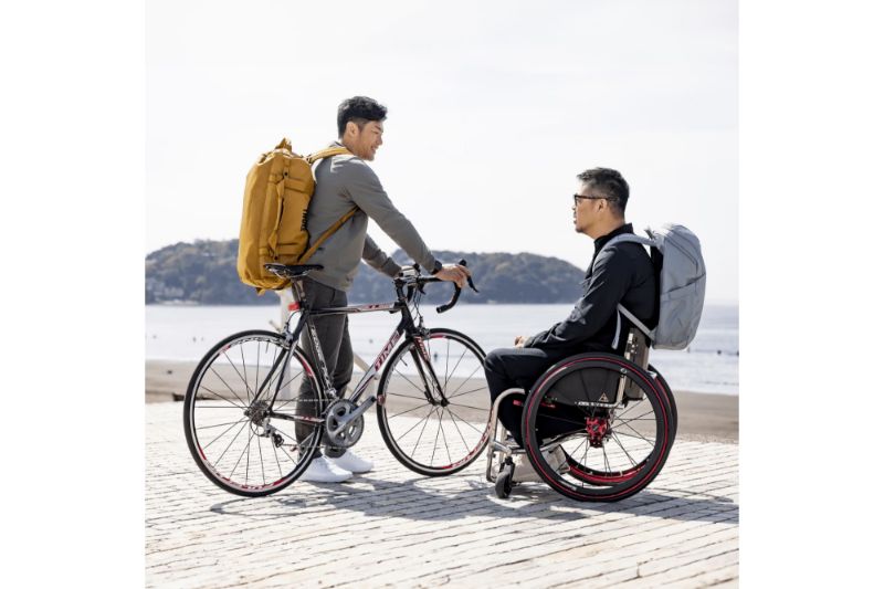 Thule CHASM 40L DUFFEL BAG GOLDEN BROWN