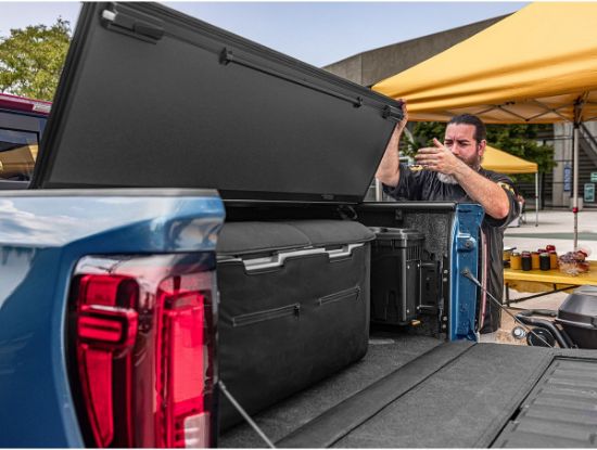 Picture of Bak Industries BAKFlip MX4 Tonneau Cover - 448203