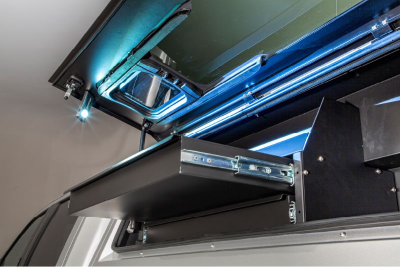 Picture of SmartCap Torch Universal Truck Bed Cap Light - SA1101