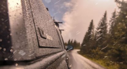 Picture of SmartCap EVOd Defender Truck Cap - 2019-2026 Chevrolet Silverado/GMC Sierra 1500 (5'8" Bed) - ED0100-MB