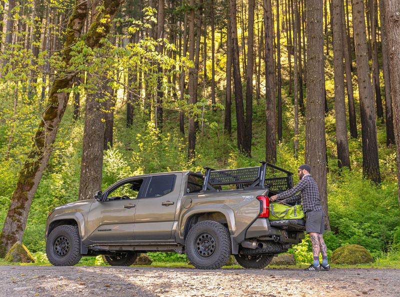 Picture of Yakima OverHaul HD Shadow Edition MD