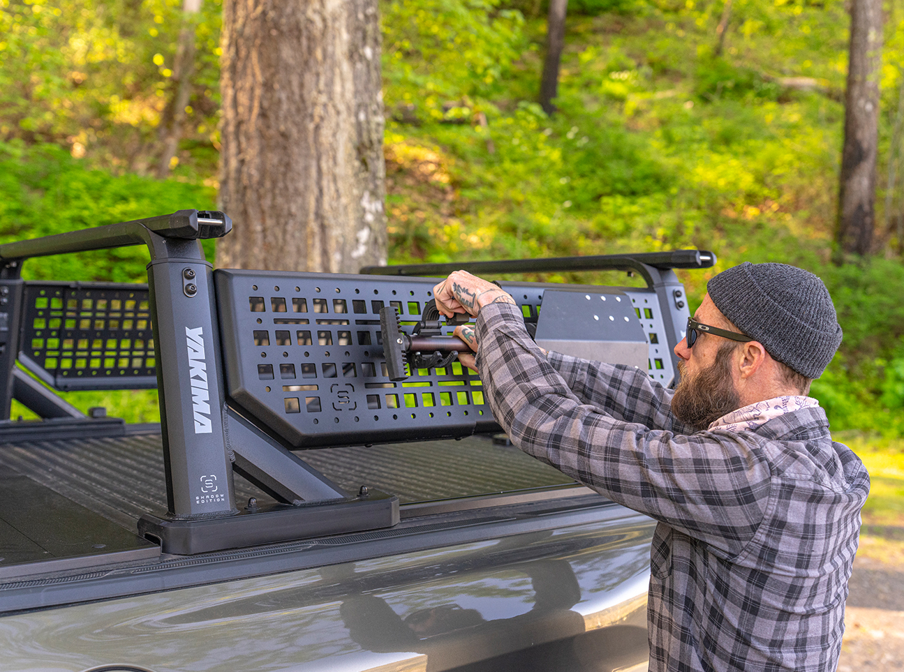 Yakima OverHaul HD Shadow Edition MD Truck Rack - Rack Attack