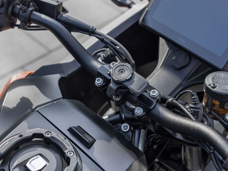 Picture of Quad Lock Motorcycle Handlebar Mount Pro