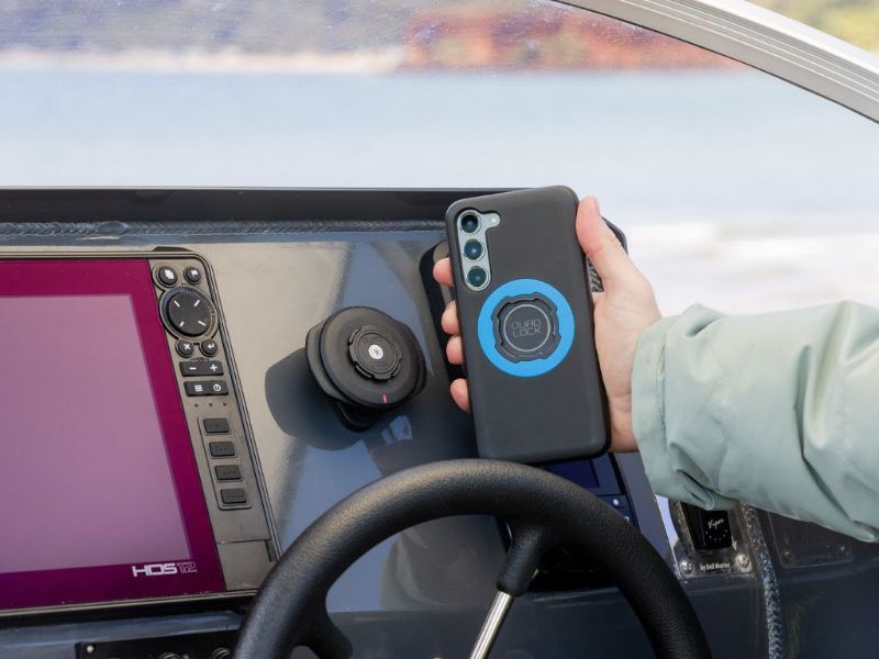 Picture of Quad Lock 12-24V Waterproof Wireless Charging Head